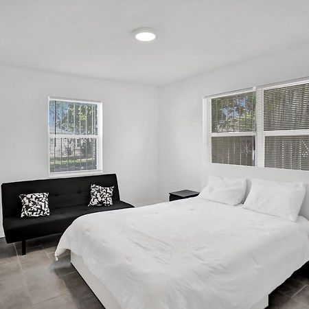 2 Bedroom Holiday Retreat West Palm Beach Art ภายนอก รูปภาพ