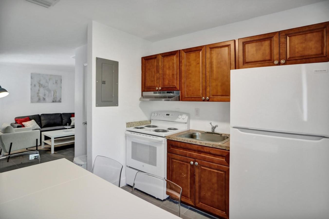 2 Bedroom Holiday Retreat West Palm Beach Art ภายนอก รูปภาพ